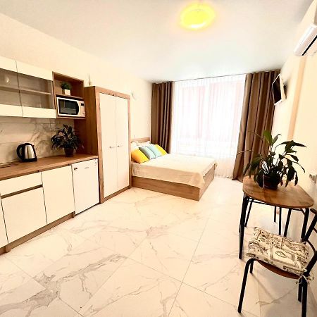 לבוב Osapart Hotel In A Complex Semycvit 2 מראה חיצוני תמונה