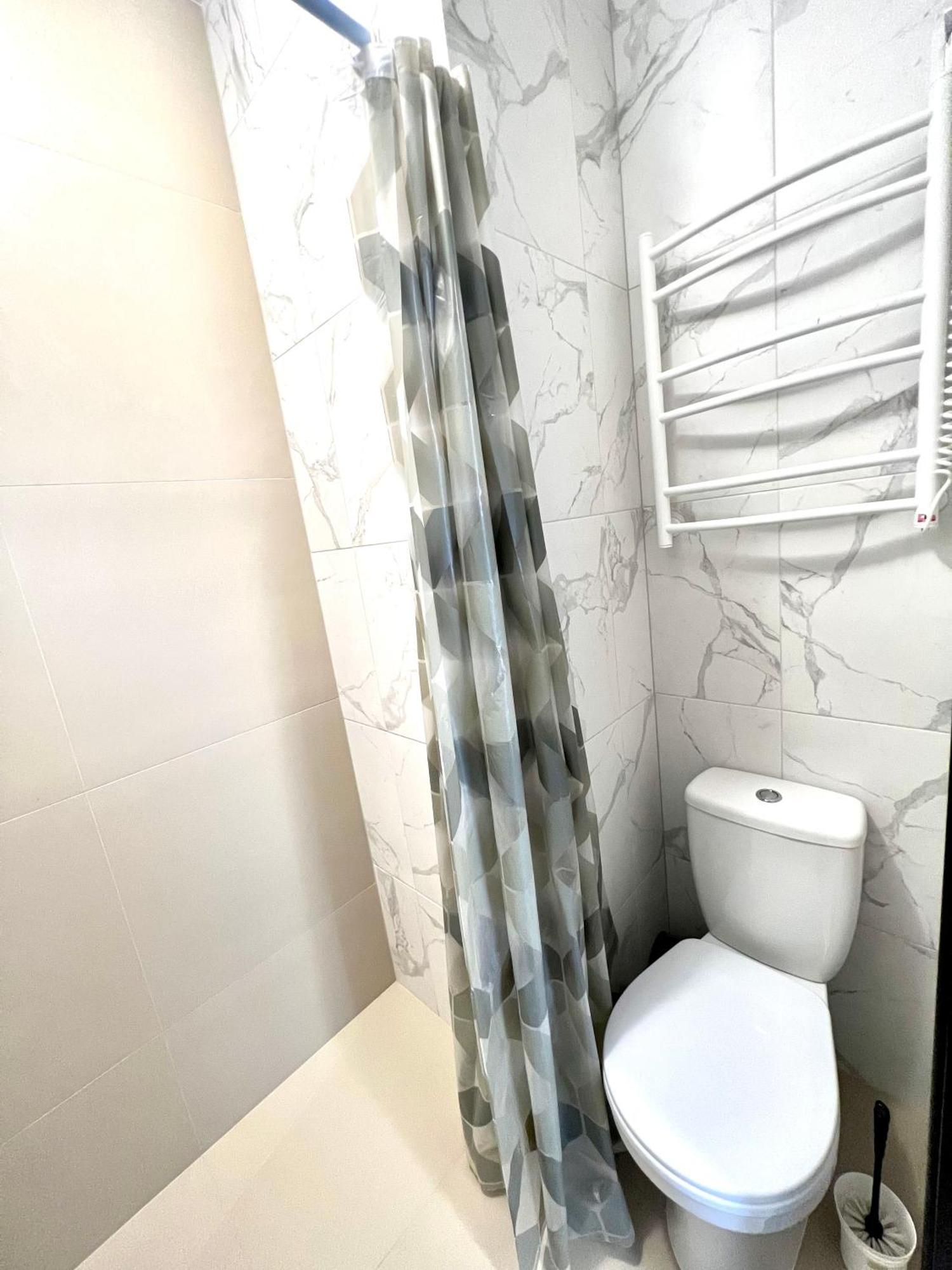 לבוב Osapart Hotel In A Complex Semycvit 2 מראה חיצוני תמונה